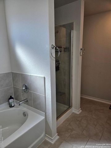 939 Brown Thrasher, San Antonio, TX 78253