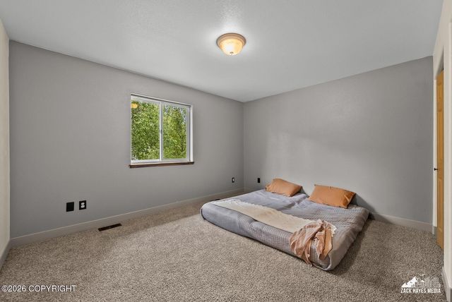 2710 N Cottonwood Loop, Wasilla, AK 99654