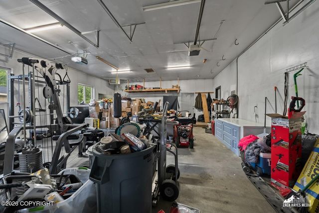 2710 N Cottonwood Loop, Wasilla, AK 99654