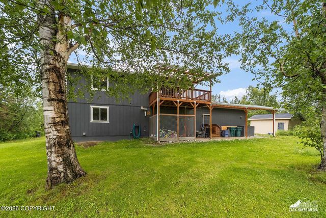 2710 N Cottonwood Loop, Wasilla, AK 99654