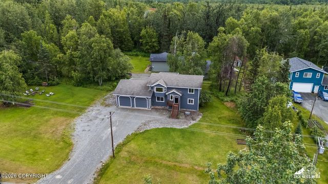 2710 N Cottonwood Loop, Wasilla, AK 99654