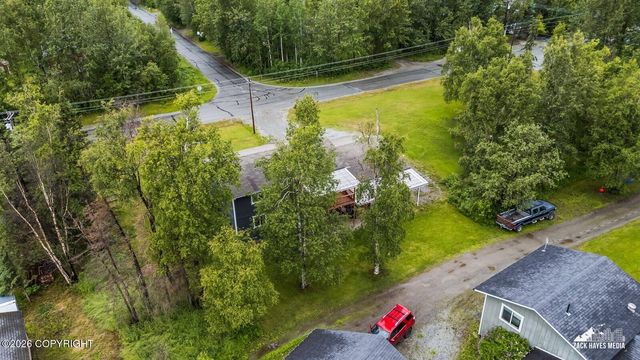 2710 N Cottonwood Loop, Wasilla, AK 99654