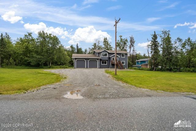 2710 N Cottonwood Loop, Wasilla, AK 99654