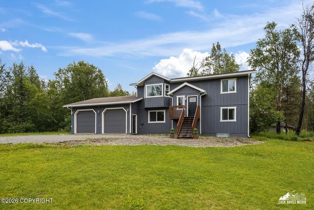 2710 N Cottonwood Loop, Wasilla, AK 99654