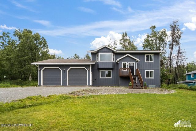 2710 N Cottonwood Loop, Wasilla, AK 99654
