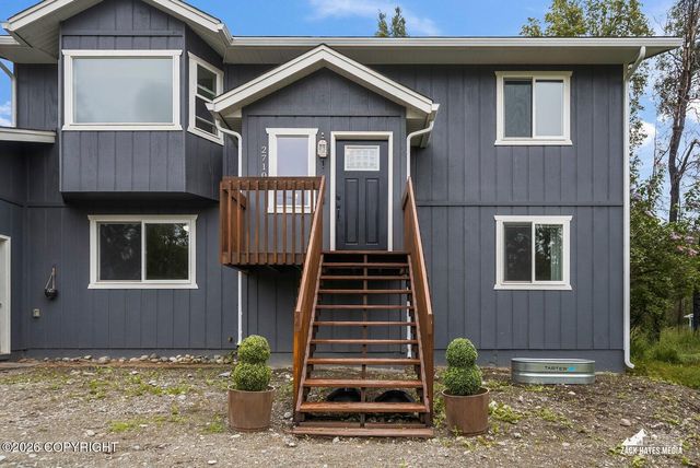 2710 N Cottonwood Loop, Wasilla, AK 99654