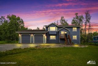 2710 N Cottonwood Loop, Wasilla, AK 99654
