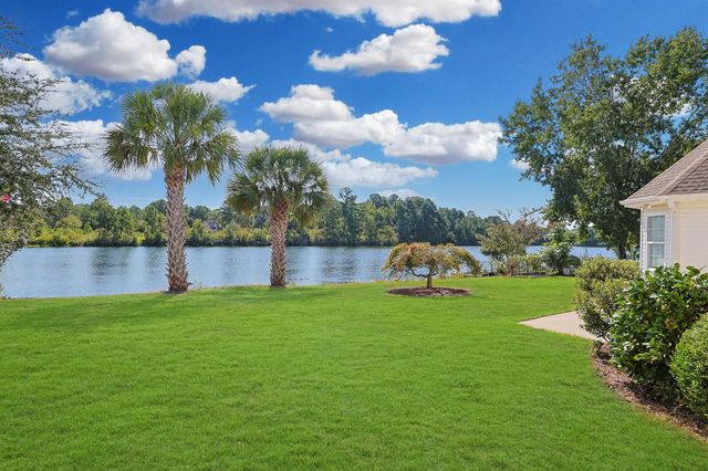 1039 University Forest Dr., Conway, SC 29526