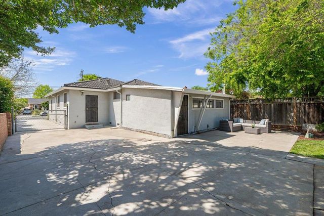 656 N 16th Street, San Jose, CA 95112