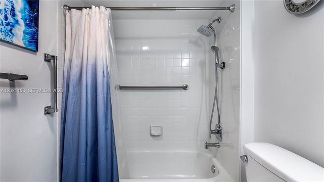 1601 SW 128th Ter 112A, Pembroke Pines, FL 33027