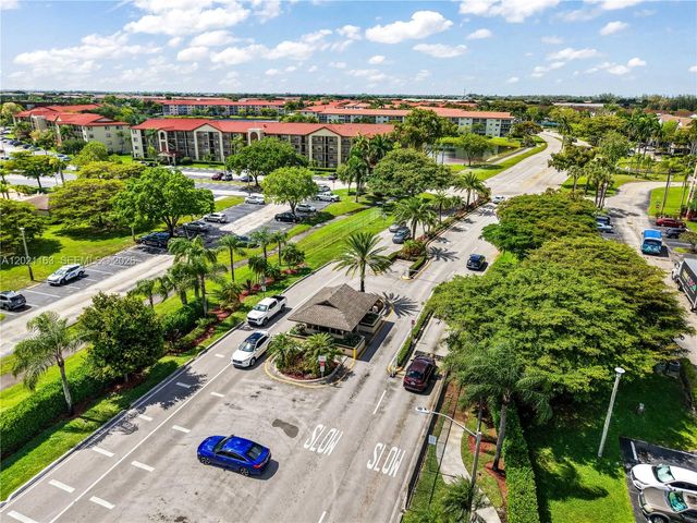 1601 SW 128th Ter 112A, Pembroke Pines, FL 33027