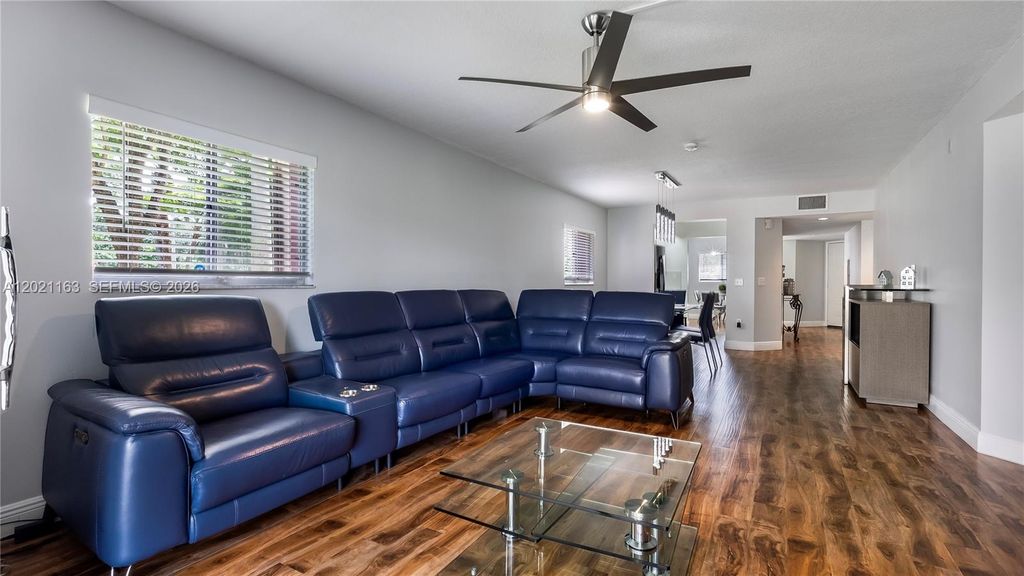 1601 SW 128th Ter 112A, Pembroke Pines, FL 33027
