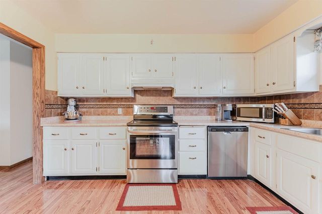 5154 VILLAGE ROAD, Butte Des Morts, WI 54927