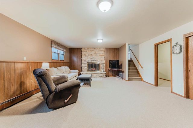 5154 VILLAGE ROAD, Butte Des Morts, WI 54927
