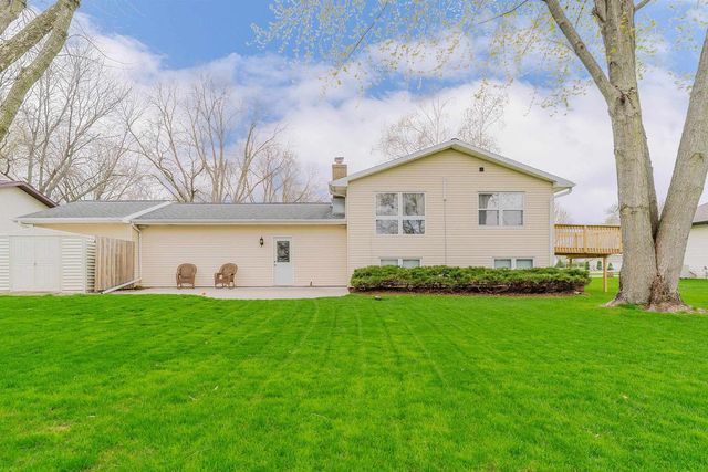 5154 VILLAGE ROAD, Butte Des Morts, WI 54927