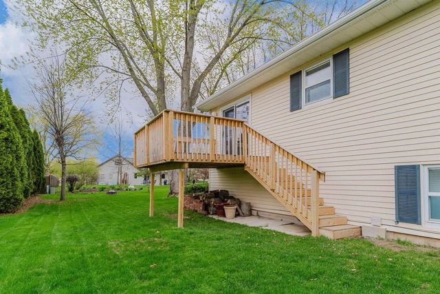 5154 VILLAGE ROAD, Butte Des Morts, WI 54927