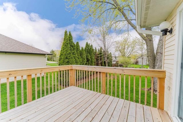 5154 VILLAGE ROAD, Butte Des Morts, WI 54927