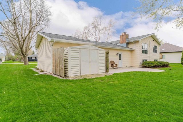 5154 VILLAGE ROAD, Butte Des Morts, WI 54927