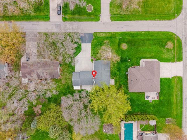 5154 VILLAGE ROAD, Butte Des Morts, WI 54927