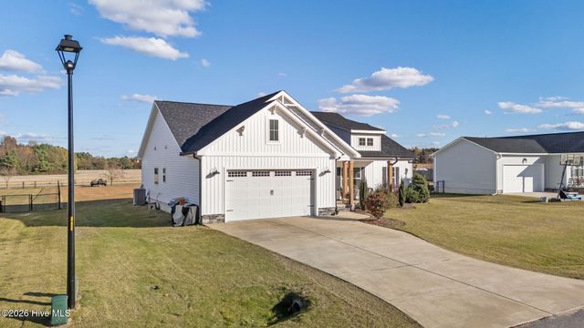84 Wyatt Drive, Selma, NC 27576