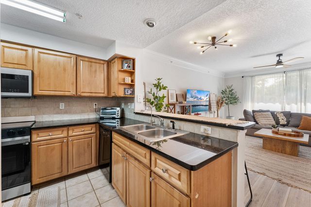 2020 Alta Meadows Lane 505, Delray Beach, FL 33444