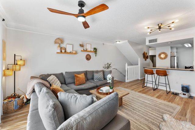 2020 Alta Meadows Lane 505, Delray Beach, FL 33444