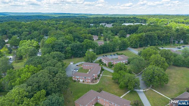 6 Rustic Circle C, Montvale, NJ 07645