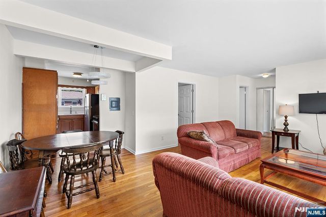6 Rustic Circle C, Montvale, NJ 07645