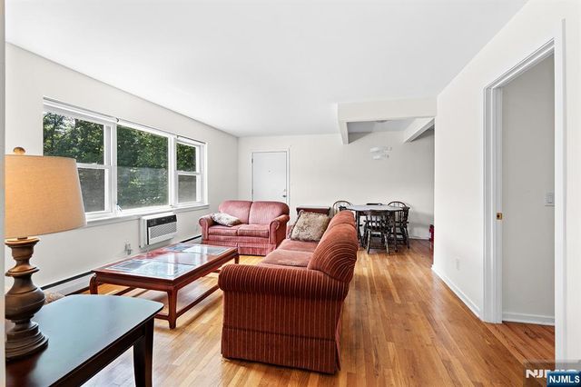 6 Rustic Circle C, Montvale, NJ 07645