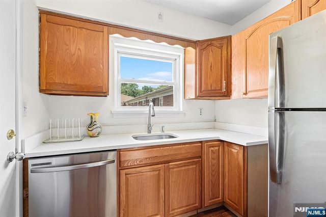 6 Rustic Circle C, Montvale, NJ 07645