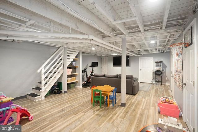 2929 OAKFORD RD, Ardmore, PA 19003