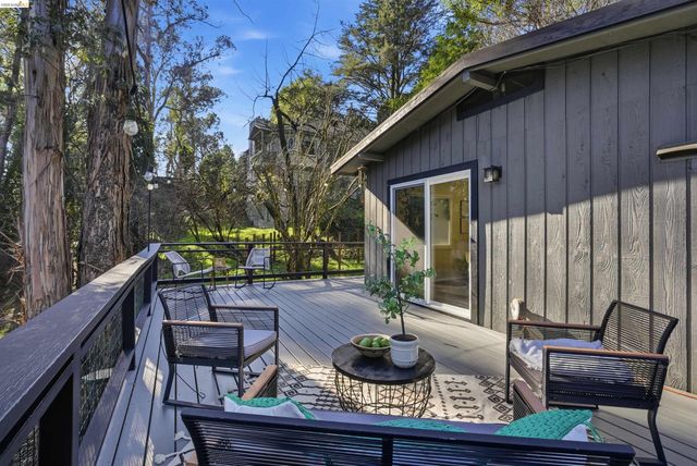 6416 Valley View Rd, Oakland, CA 94611