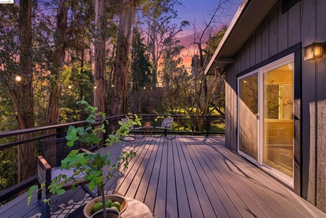 6416 Valley View Rd, Oakland, CA 94611