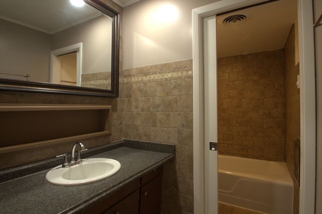 4755 W 101st Street 101, Oak Lawn, IL 60453