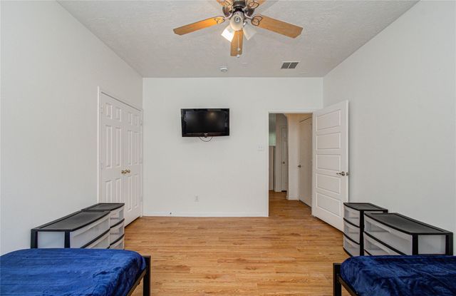 24135 Pinecreek Point, Spring, TX 77373