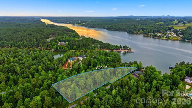 2250 Windom Peak Summit, Connelly Springs, NC 28612