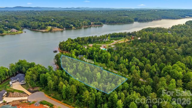2250 Windom Peak Summit, Connelly Springs, NC 28612
