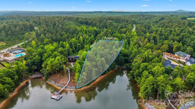 2250 Windom Peak Summit, Connelly Springs, NC 28612