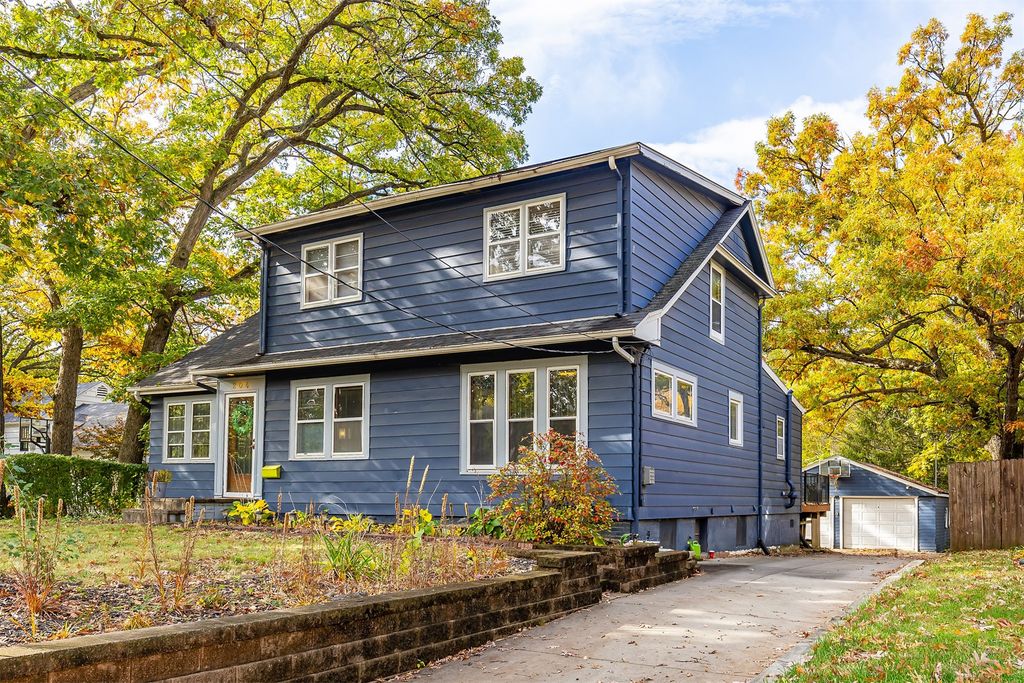 204 51st Street, Des Moines, IA 50312