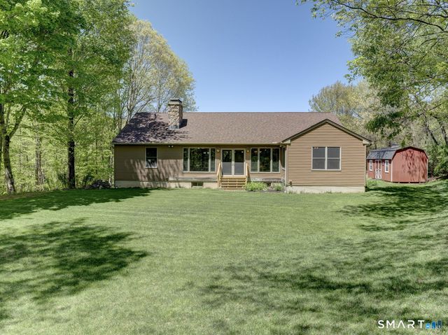 123 Round Hill Road, Middletown, CT 06457