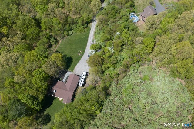 123 Round Hill Road, Middletown, CT 06457