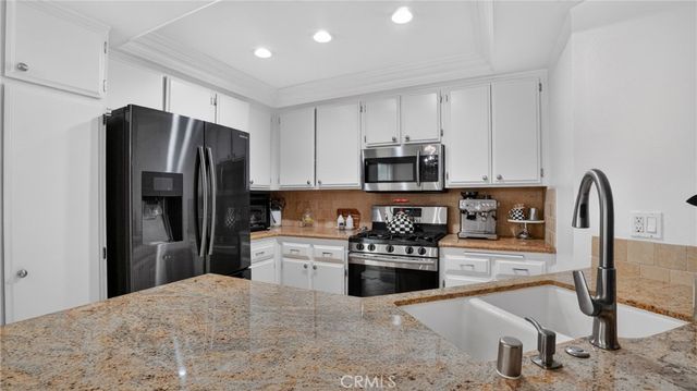 9925 Variel Avenue 26, Chatsworth, CA 91311