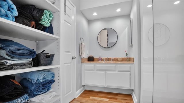 9925 Variel Avenue 26, Chatsworth, CA 91311