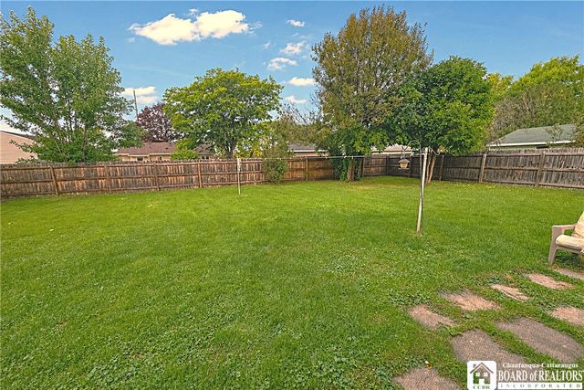 62 Raymond Avenue, Cheektowaga, NY 14227