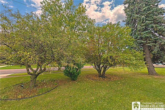 62 Raymond Avenue, Cheektowaga, NY 14227