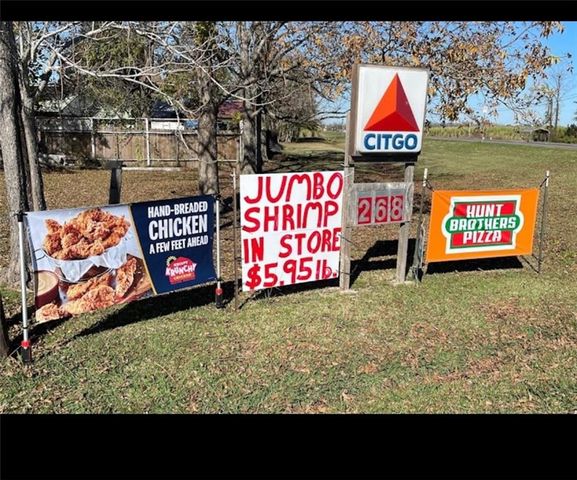 1910 HWY 71 SOUTH Highway, Lecompte, LA 71346