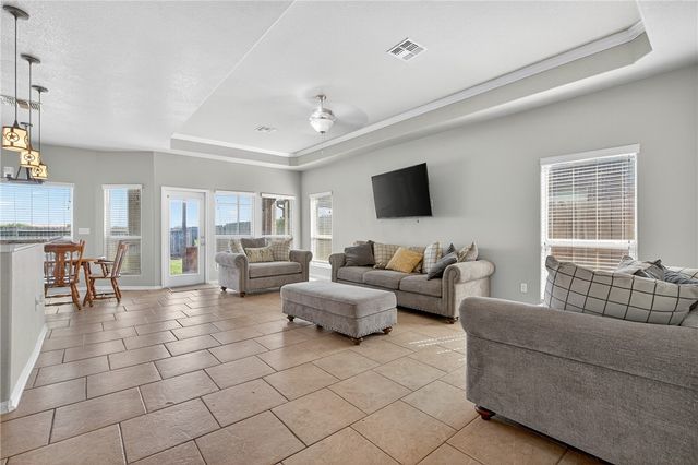 2225 Escondido, Portland, TX 78374