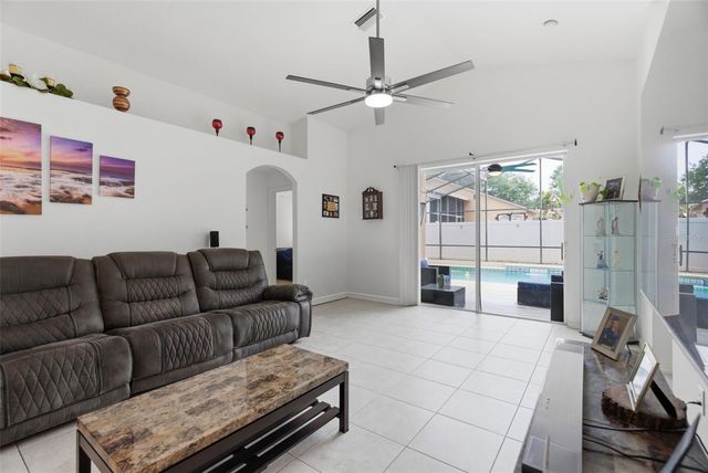 12818 LAKE VISTA DRIVE, Gibsonton, FL 33534