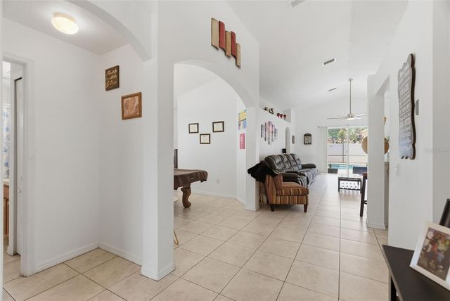 12818 LAKE VISTA DRIVE, Gibsonton, FL 33534