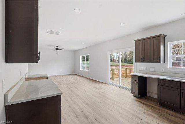 141 Hickory Creek Court, Winston-salem, NC 27107